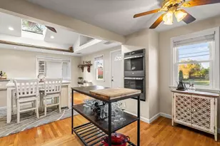 38 Newport Rd, Hull, MA 02045 - Photo 8