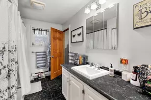 37 Lombard Ave, Amesbury, MA 01913 - Photo 22