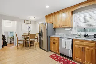 358 Underwood St, Holliston, MA 01746 - Photo 10