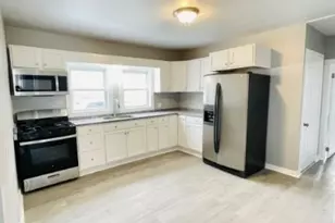 155 Oak St, Taunton, MA 02780 - Photo 2