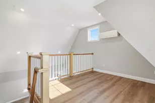 8 Vine St, Haverhill, MA 01830 - Photo 8