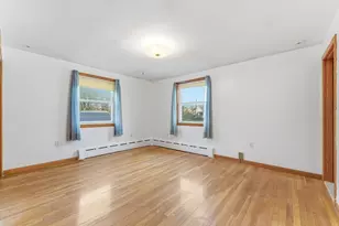 7 Carol St, Stoneham, MA 02180 - Photo 14