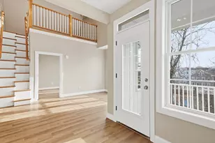 8 Vine St, Haverhill, MA 01830 - Photo 6