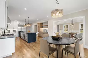 395 Vernon St, Wakefield, MA 01880 - Photo 2