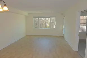 27 Greenleaves Dr, Amherst, MA 01002 - Photo 2