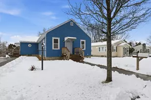 14 Sycamore, Fairhaven, MA 02719 - Photo 2