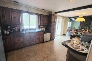 8 Temi Rd, Peabody, MA 01960 - Photo 12