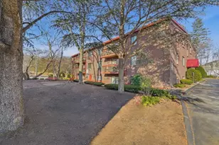 1011 Main St, Woburn, MA 01801 - Photo 22