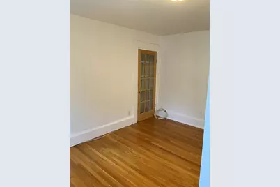27 Jenkins St, Boston, MA 02127 - Photo 8