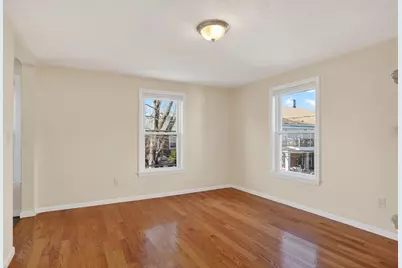 18 Cross St #1, Waltham, MA 02154 - Photo 2