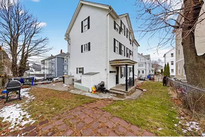 71 Smith St, Fall River, MA 02721 - Photo 6