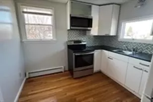 35 A Tudor St, Lynn, MA 01902 - Photo 2