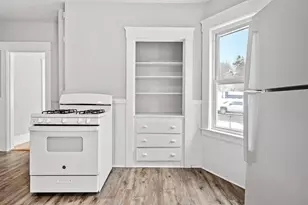 256 Belmont St, Worcester, MA 01604 - Photo 8