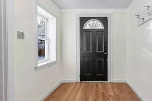 16 Thomas St, Fitchburg, MA 01420 - Photo 4