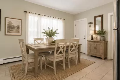14 Freeman St, Haverhill, MA 01832 - Photo 4