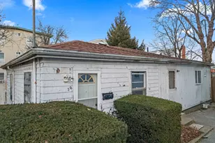 38 Eaton St, Fall River, MA 02723 - Photo 6