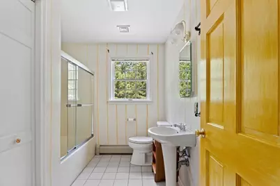 7 Upper Meadow Ln, Oak Bluffs, MA 02557 - Photo 24