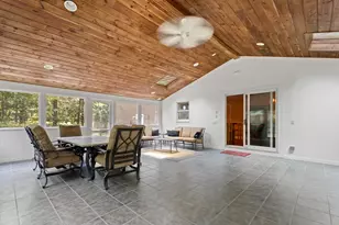 7 Upper Meadow Ln, Oak Bluffs, MA 02557 - Photo 10