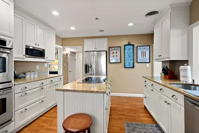 4 Dean Rd, Marblehead, MA 01945 - Photo 10