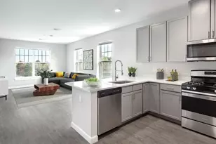 72 Flint St, Salem, MA 01970 - Photo 2