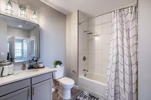 72 Flint St, Salem, MA 01970 - Photo 4