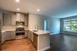 72 Flint St, Salem, MA 01970 - Photo 2