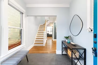 12 Montgomery, Somerville, MA 02145 - Photo 4