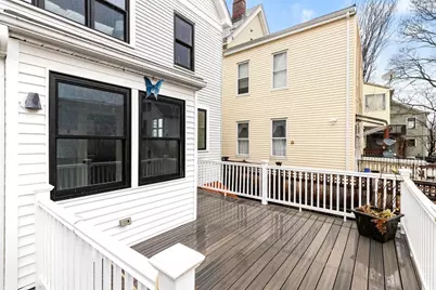 12 Montgomery, Somerville, MA 02145 - Photo 20