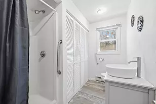 251 Poquanticut Ave, Easton, MA 02356 - Photo 8