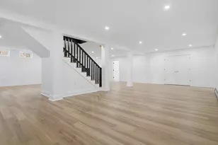 2 Ocean Ave, Swampscott, MA 01907 - Photo 32