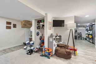 12 Brown St, Maynard, MA 01754 - Photo 24