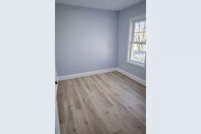 18 Banks, Brockton, MA 02302 - Photo 4