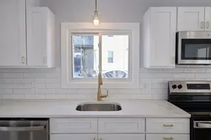 18 Banks, Brockton, MA 02302 - Photo 4