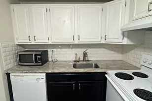 668 Robbins Ave, Dracut, MA 01826 - Photo 4