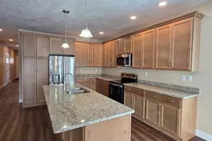 212 Fidelity Dr, Rutland, MA 01543 - Photo 2