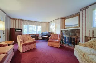 587 Common St, Walpole, MA 02081 - Photo 4