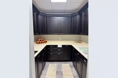 2307 Acushnet Ave, New Bedford, MA 02745 - Photo 10