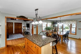 47 Roberta Cir, Agawam, MA 01001 - Photo 4