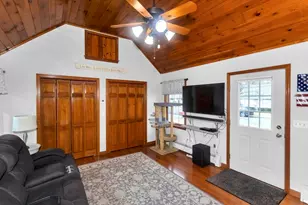 47 Roberta Cir, Agawam, MA 01001 - Photo 10