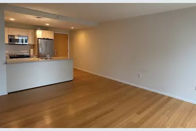 2 Earhart #402, Cambridge, MA 02141 - Photo 4