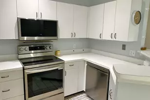 152 Tyson Commons Ln, Braintree, MA 02184 - Photo 6