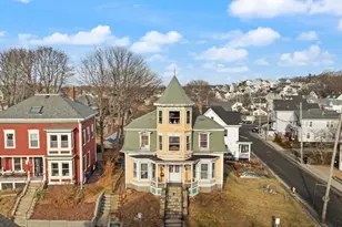 118 Prospect St, Gloucester, MA 01930 - Photo 32