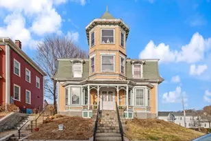 118 Prospect St, Gloucester, MA 01930 - Photo 2