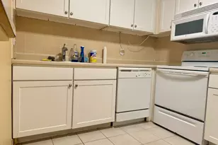 32 Whites Ave, Watertown, MA 02472 - Photo 10