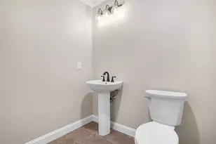 13 Main St, Newbury, MA 01922 - Photo 16