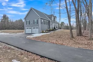 116 Townsend Harbor Rd, Lunenburg, MA 01462 - Photo 4