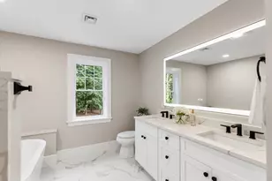 12 Pleasant St, Burlington, MA 01803 - Photo 16