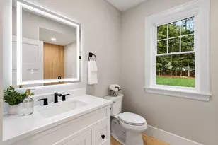 12 Pleasant St, Burlington, MA 01803 - Photo 12