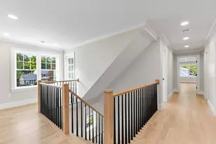 12 Pleasant St, Burlington, MA 01803 - Photo 14