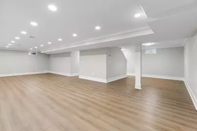 12 Pleasant St, Burlington, MA 01803 - Photo 24